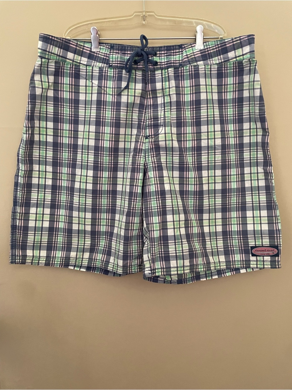Vineyard Vines Plaid Swim Trunks Board Shorts Men’s Size 36